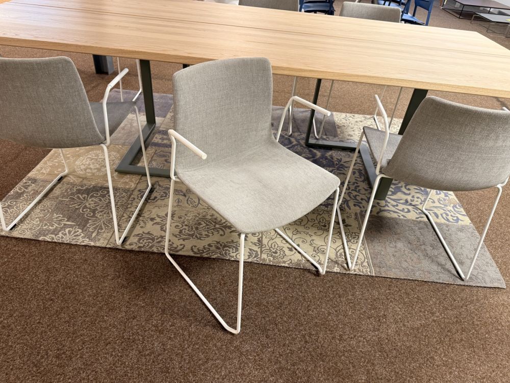 Stoelen Curve