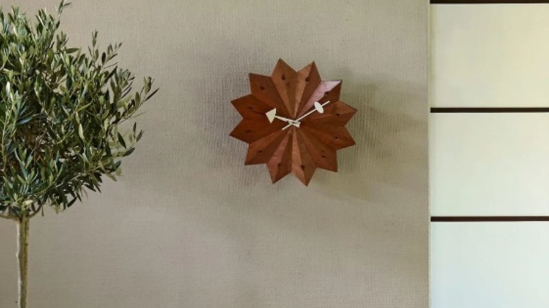 Vitra Fan Clock