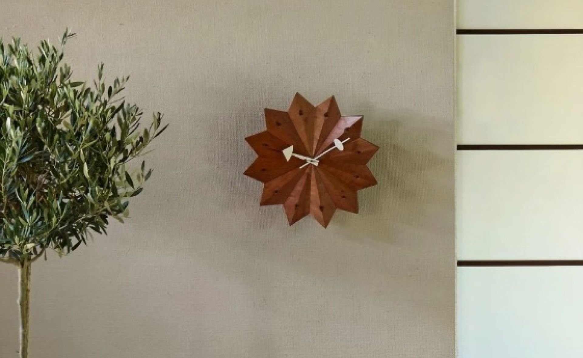 Vitra Fan Clock