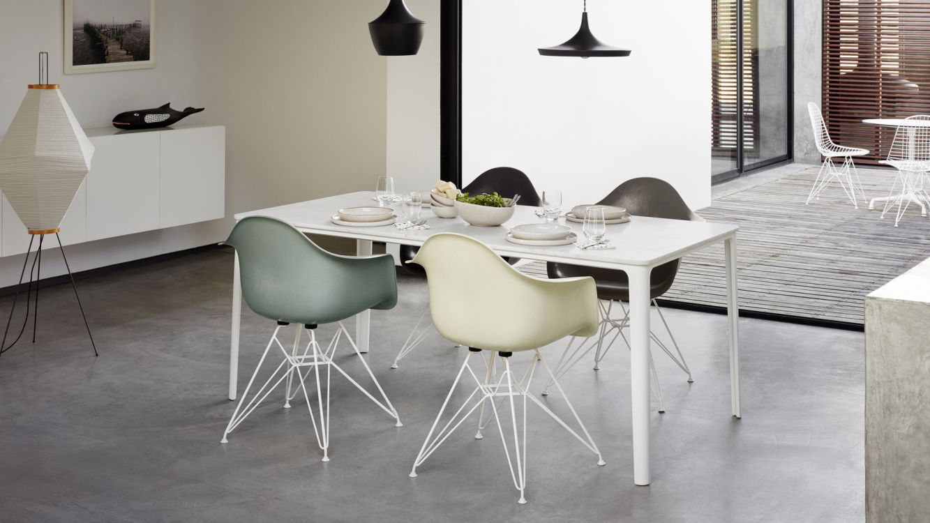 Eames fiberglass
