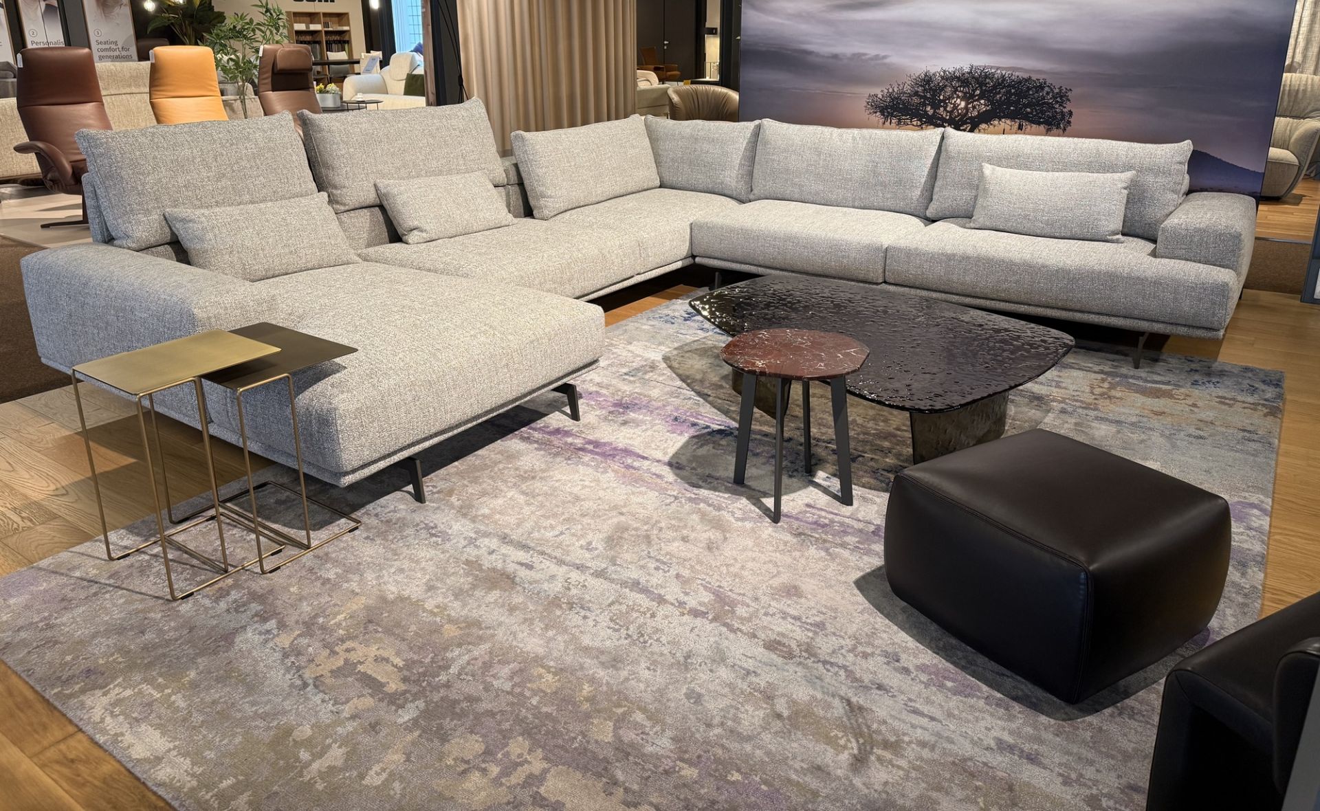 Papadatos Upper Salon